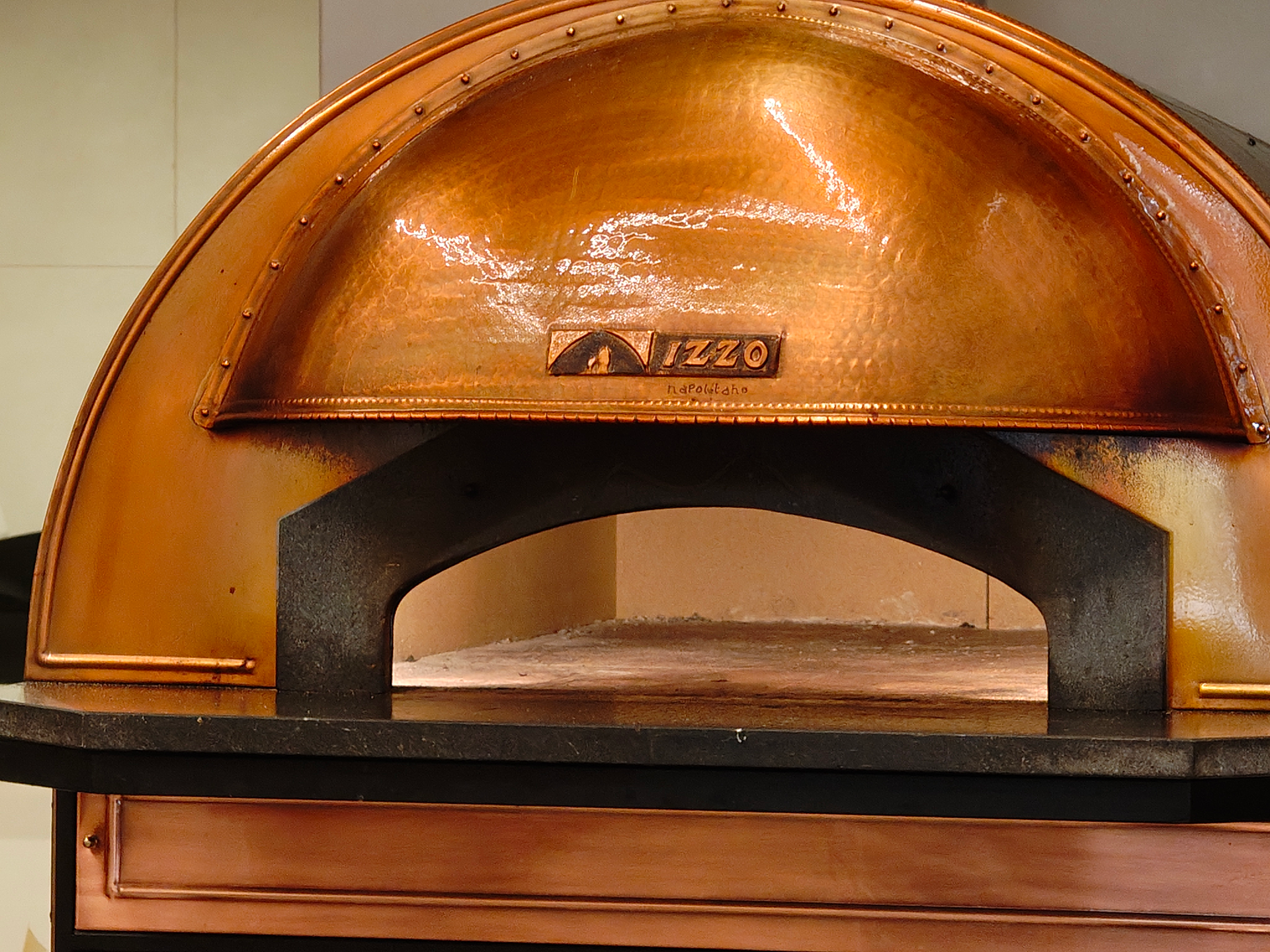 Four à pizza